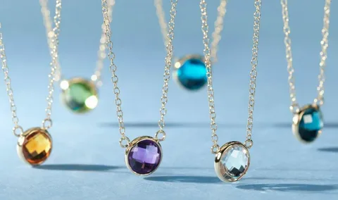 Birthstone Jewellery: Key Styles, Settings, and Design Details